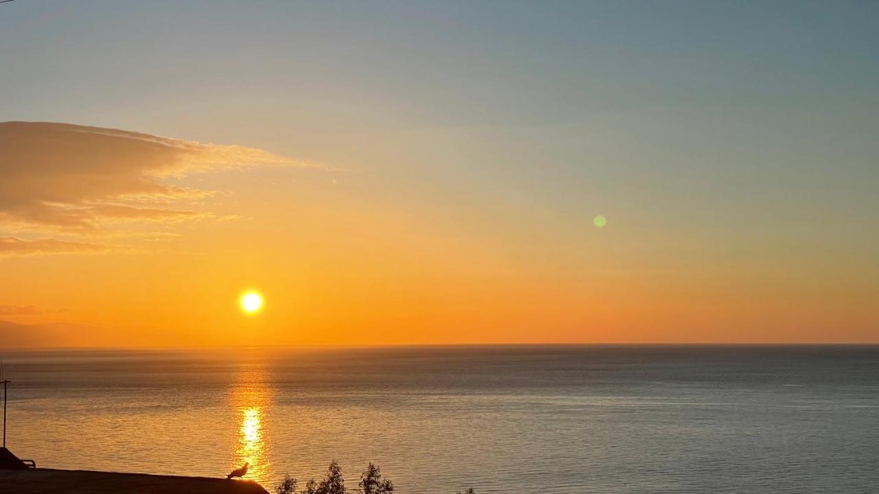 Baia Aurora Villa Letojanni Exteriör bild