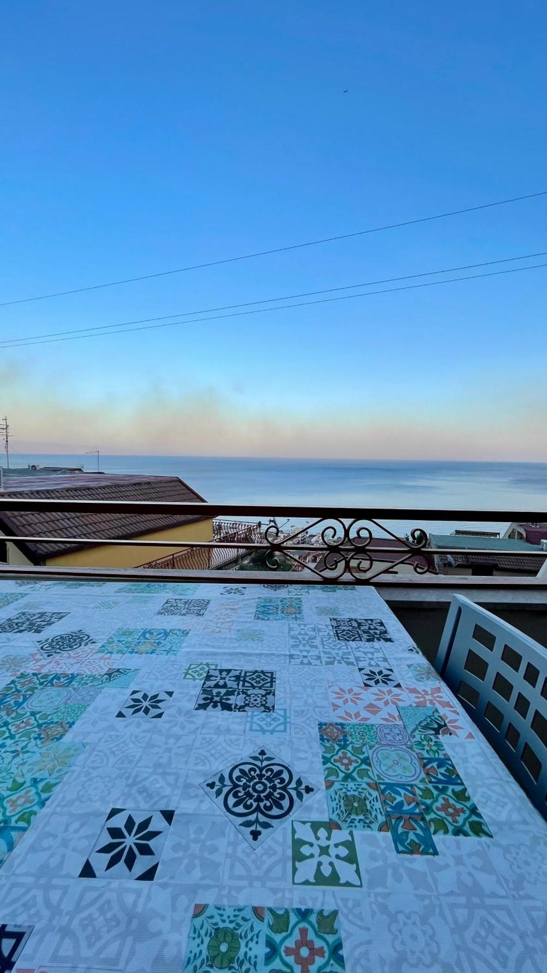 Baia Aurora Villa Letojanni Exteriör bild
